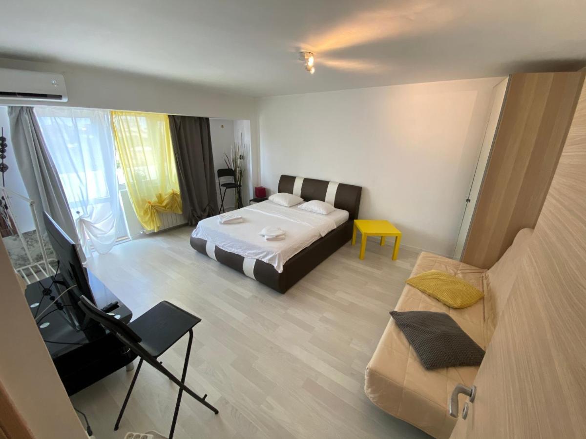 New Green Apartment Studio 1 Bucureşti Ngoại thất bức ảnh