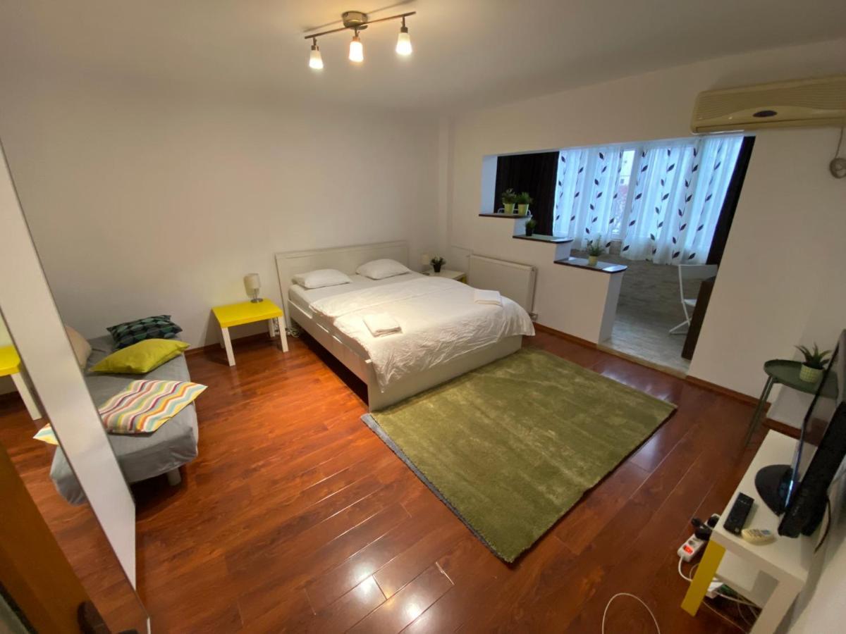 New Green Apartment Studio 1 Bucureşti Ngoại thất bức ảnh