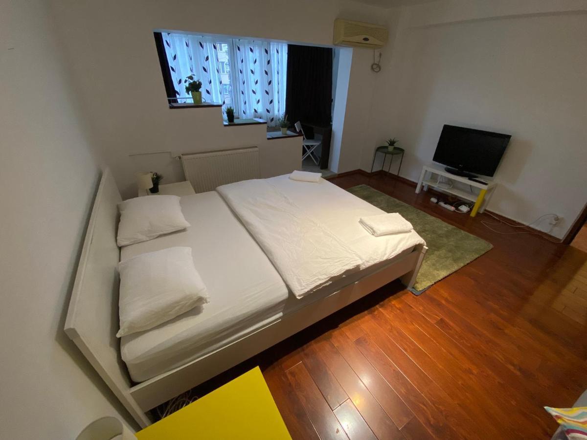 New Green Apartment Studio 1 Bucureşti Ngoại thất bức ảnh