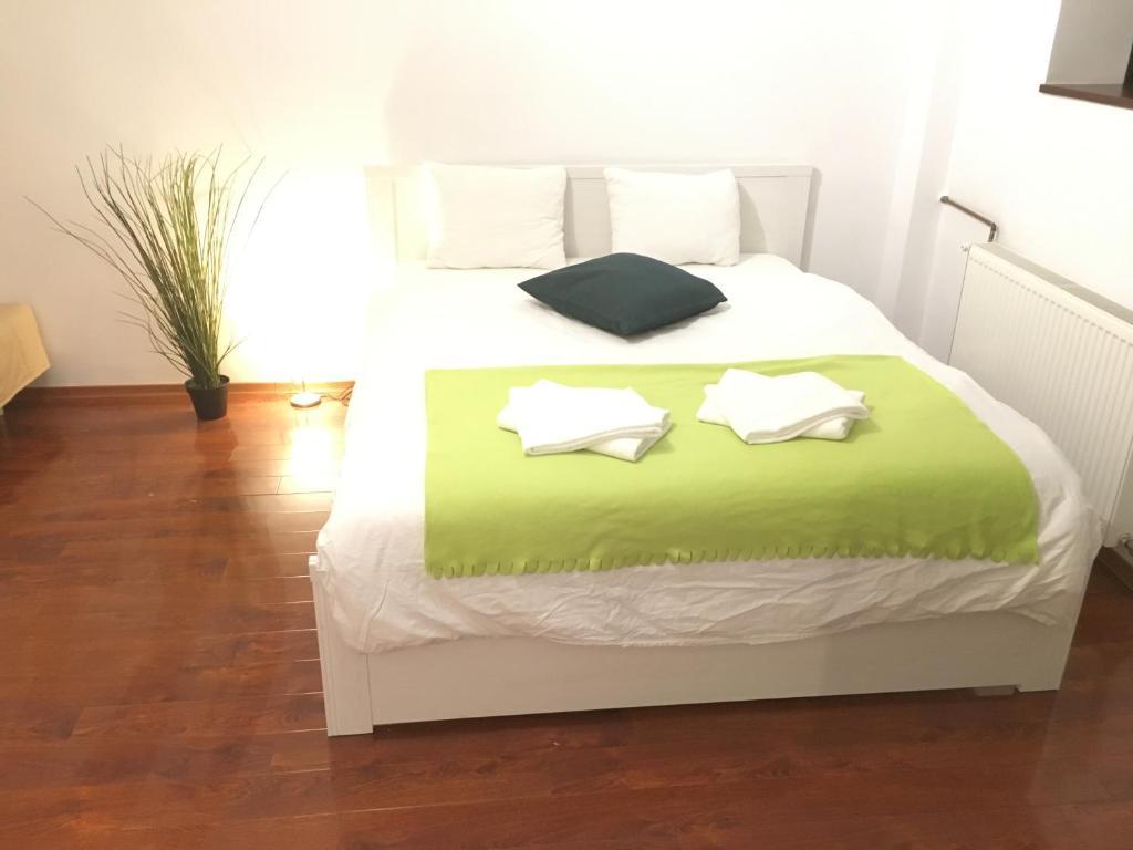 New Green Apartment Studio 1 Bucureşti Ngoại thất bức ảnh