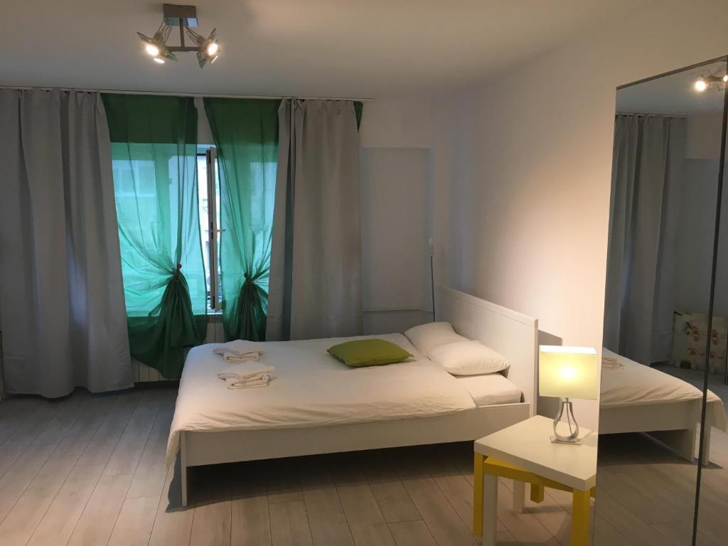 New Green Apartment Studio 1 Bucureşti Ngoại thất bức ảnh