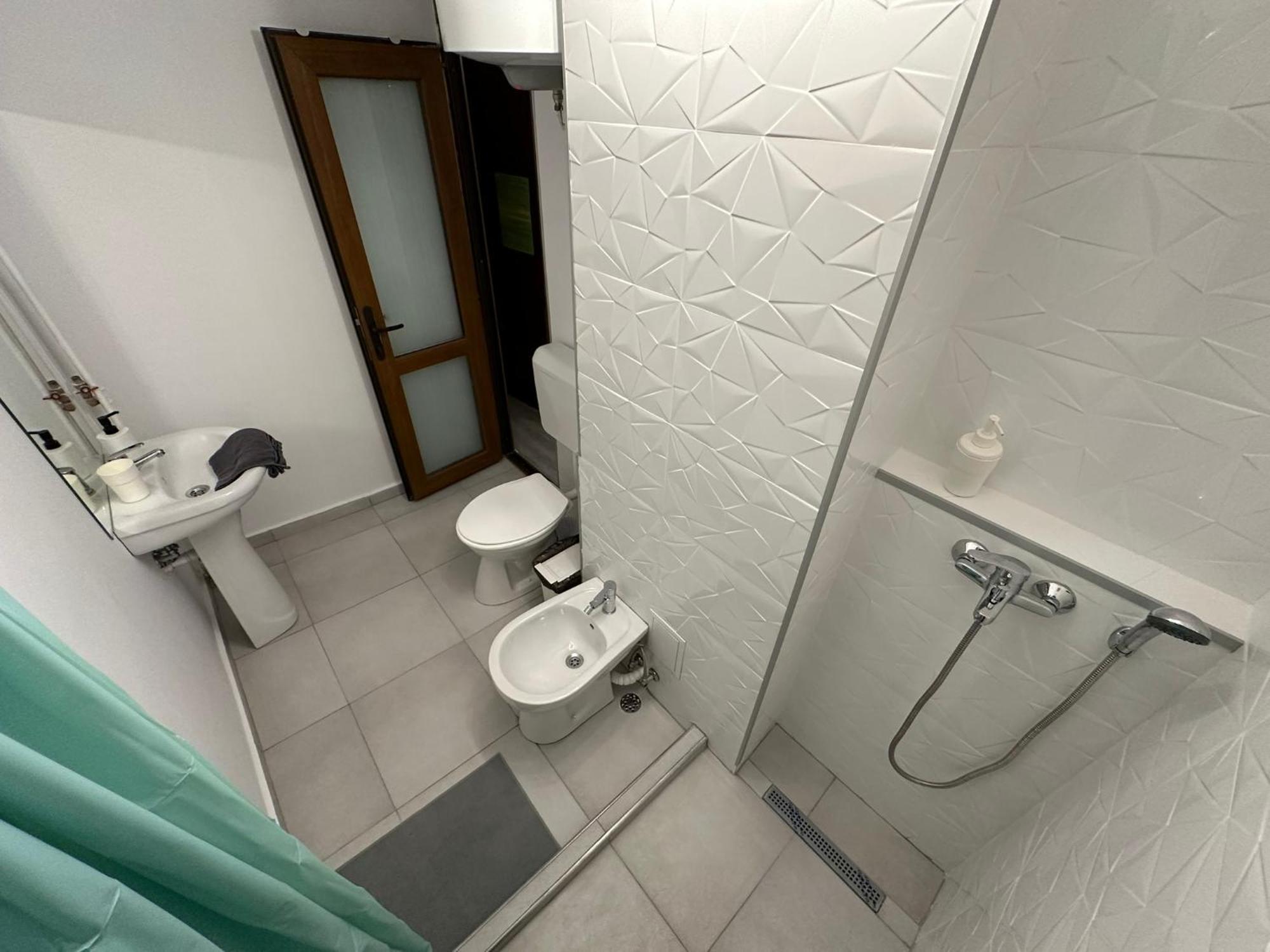 New Green Apartment Studio 1 Bucureşti Ngoại thất bức ảnh